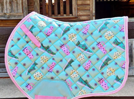 FLASH EQUESTRIAN sneakers and scrunchies sage green saddlecloth stanley saddle pad brand new GP/Jump full size
