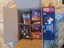 100+ sachets whiskas and felix sachets