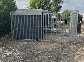 Galvanised dog run pen