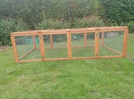 Rabbit/Guinea pig/Chicken, small animal enclosure/exercise run 6foot long x 3foot wide
