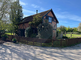 Cottage & yard to rent