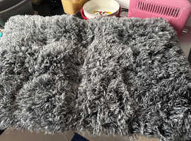 Fluff dog bed