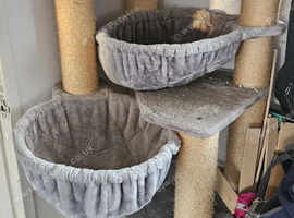 XL Cat tree