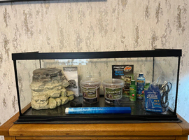 Zoo Med Reptihabitat - reptile tank and accessories
