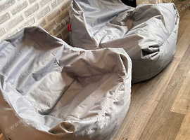 Teenager bean bag chairs Hardly used
