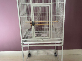 Beautiful brand new cage ideal for budgies!