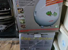 Reptile incubators