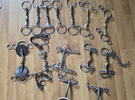 Mixed horse bits
