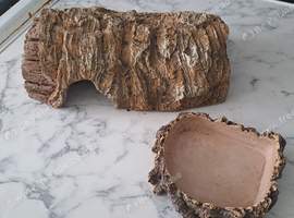 Large natural looking heavy resin reptile/tarantula hide with large food/water bowl