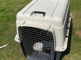 LARGE DOG CRATE, AIR LINE APPROVED, excellent condition