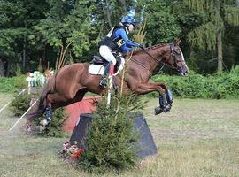 16.2h 13 year old schoolmistress