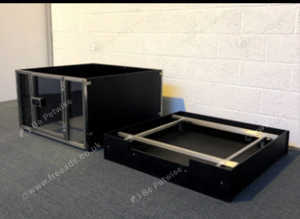 Excellent condition large whelping box