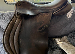 Frank Baines Eclipse 17.5" W GP Saddle