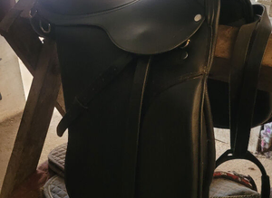 Saddle