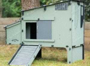 Recycled plastic chicken coops - Nestera / Green Frog