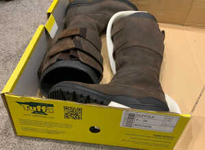 Tuffa Boots
