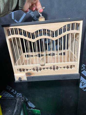 Mule cage