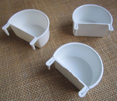 D cups . 2 hook drinkers x 12