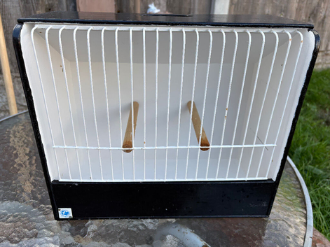 Show Cages