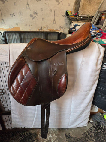 17inch tan saddle