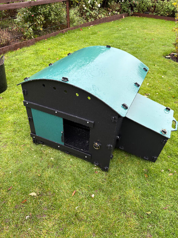 Chicken coop plastic