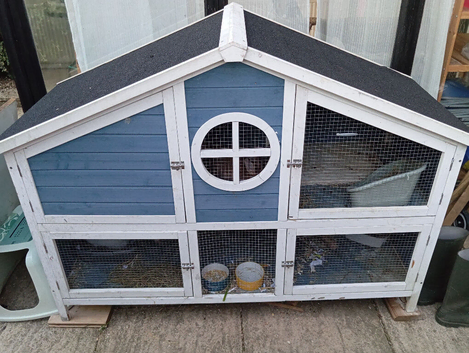 5ft Rabbit Guinea Pig Small Animal Hutch And Run - Can Dismantle for Transport.