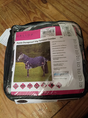 5.3 gallop 50 grams turnout rug new in bag
