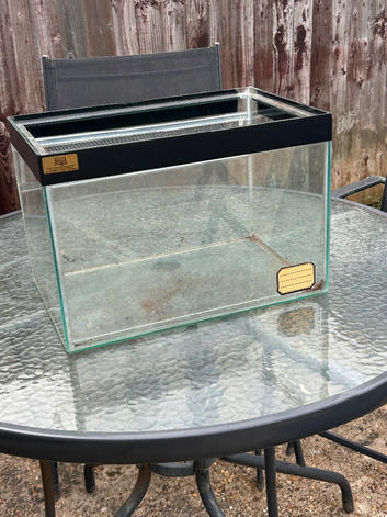 Glass tank