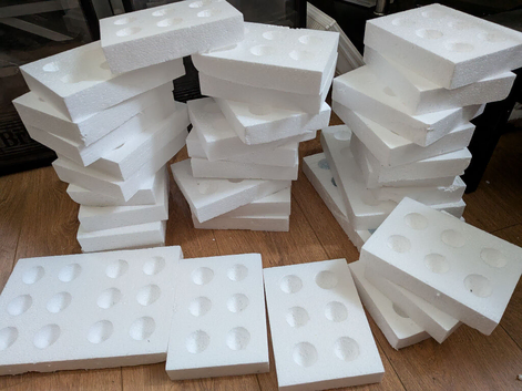 10 POLYSTYRENE EGG BOXES FOR small Eggs