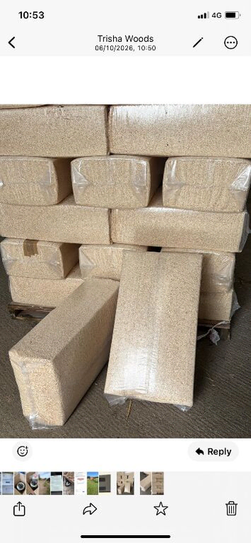 Shavings compressed bales bedding