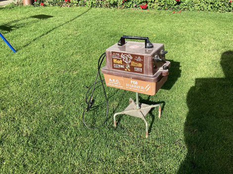 Battery operated rencer