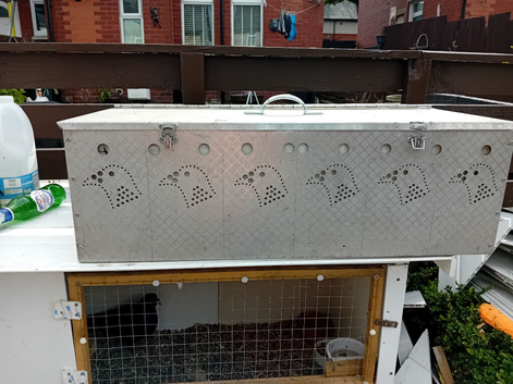 Pigeon crate