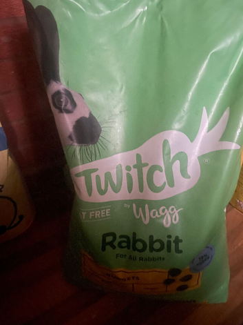 Wage twitch rabbit food