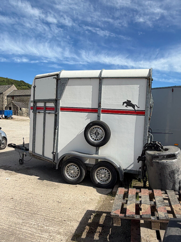 Bateson Deauville trailer