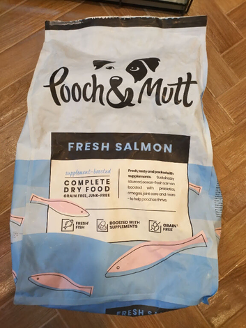 Pooch and Mutt Complete salmon food