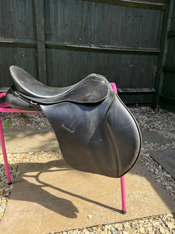 Bates Leather Saddle 17.5