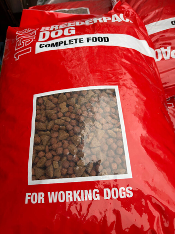 Breederpack Dog Food 15kg bags or 6 x 2.5kg bags