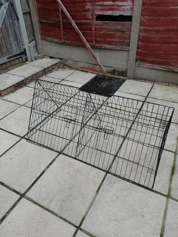 Triangle rabbit or guinea pig run