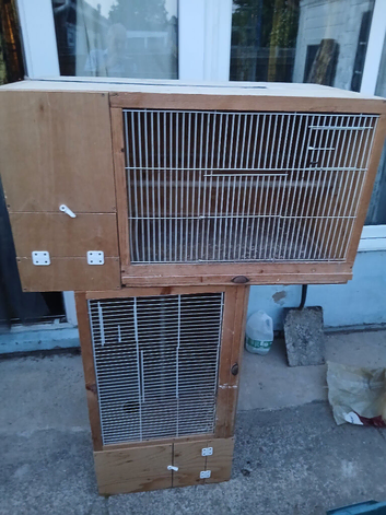 Breeding cages