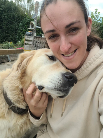 Pet sitter dog walker
